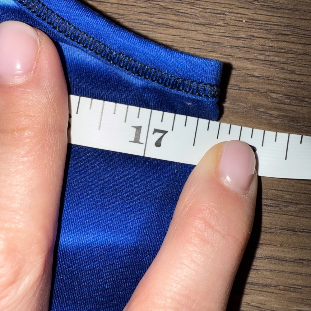 Athleta tank top • Women’s medium - Picture 6 of 6